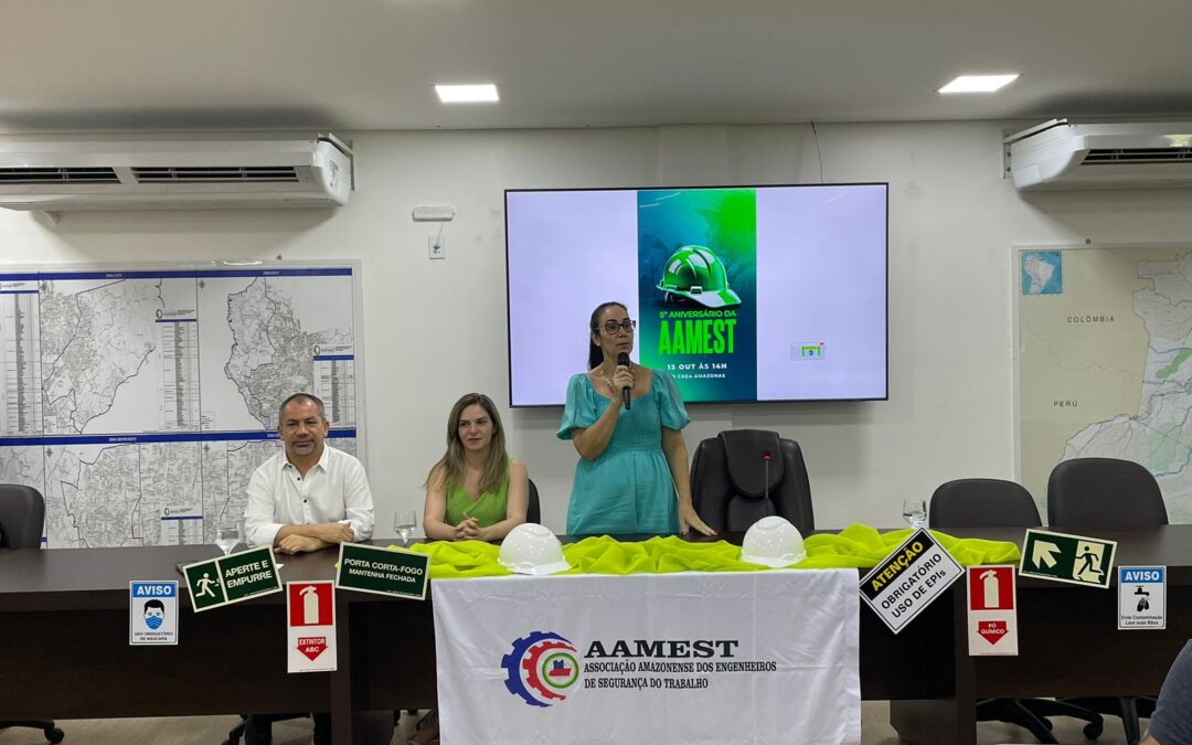 AAMEST comemora 5º aniversário no auditório do Crea-AM