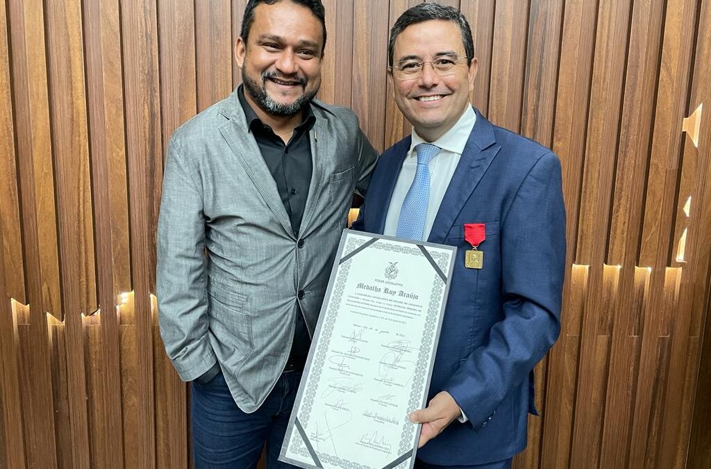 Crea-AM presente na homenagem da Aleam a Petrucio Magalhães Júnior
