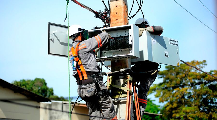 Justiça autoriza Amazonas Energia a instalar medidores novos em Manaus