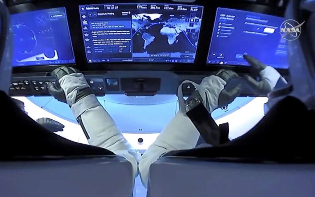 SpaceX faz primeiro voo orbital civil da história