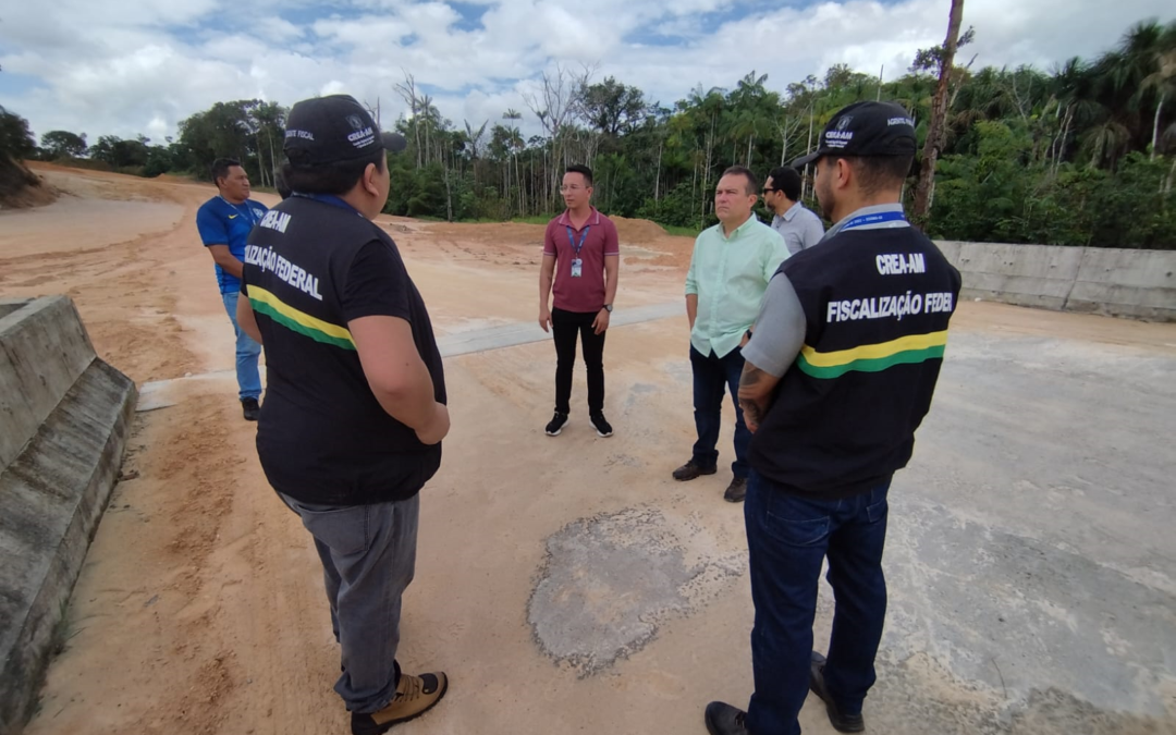Crea-AM visita a obra estadual do Anel Viário Leste