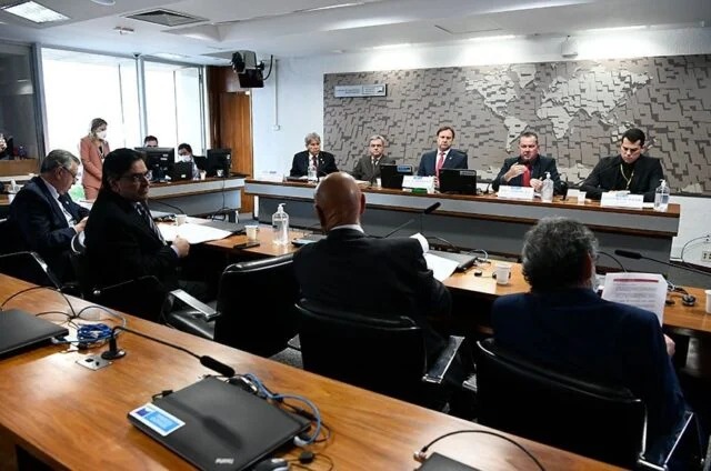 Pedido de vista adia votação de projeto que regulamenta autofiscalização do agronegócio