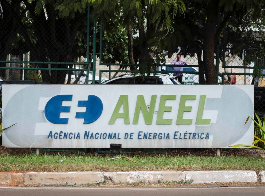 Comissão aprova projeto que permite a usuário acompanhar andamento de reclamação à Aneel e Anatel
