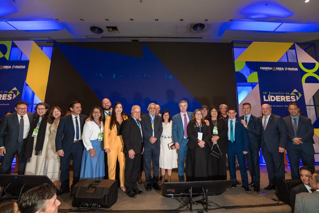 Presidente do Crea Amazonas, Alzira Miranda, participou do 1º Colégio de Presidentes 