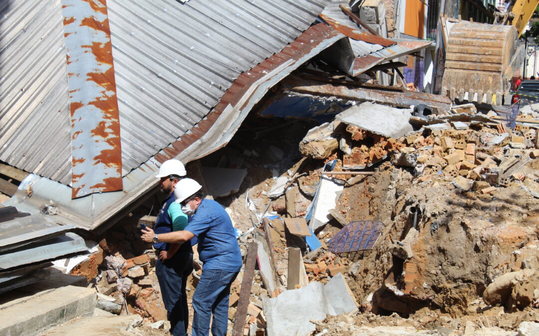 Crea e Ibape Amazonas realizam visita após desabamento de prédio no Centro de Manaus