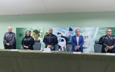 Vice-presidente do Crea-AM participa de outorga de grau na UEA/EST