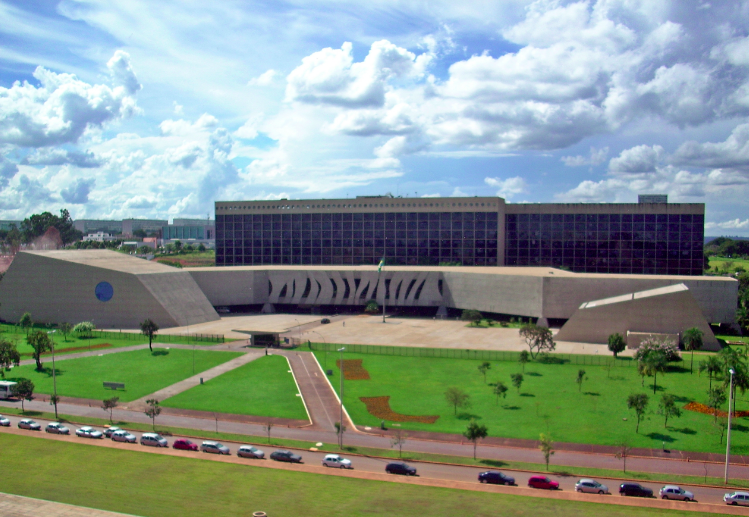 STJ: empresa de engenharia deve recolher ISS no local da prestação de serviço