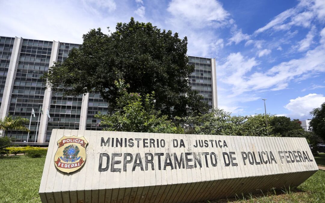 PF desarticula quadrilha especializada em defensivos agrícolas ilegais