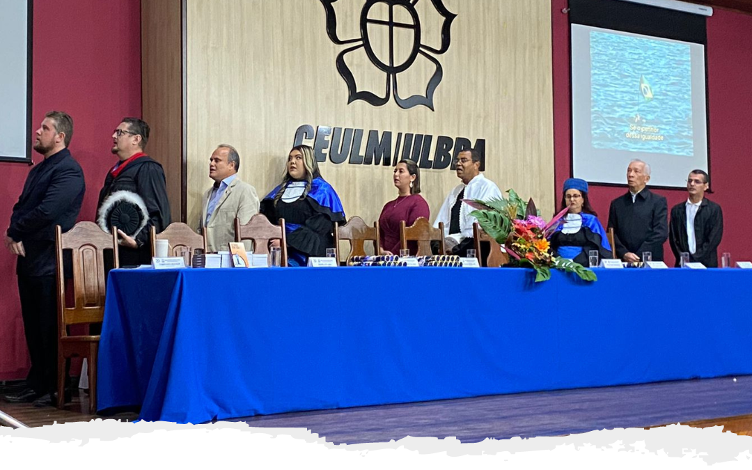 Vice-Presidente do Crea-AM participa da mesa de autoridades em formatura na Ulbra