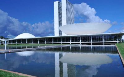 Consulta pública sobre piso salarial da Engenharia está aberta no Senado; veja como votar