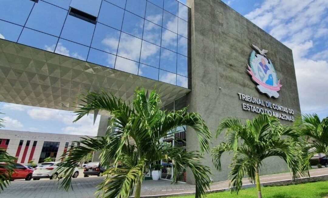 TCE-AM inaugura parque de energia solar mirando Autossuficiência energética