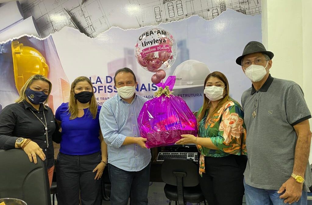 Crea Amazonas presenteia as três profissionais mulheres que mais emitiram ART no ano de 2020