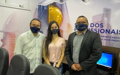 Presidente do Crea Amazonas apresenta a Sala do Profissional para profissional de Manacapuru