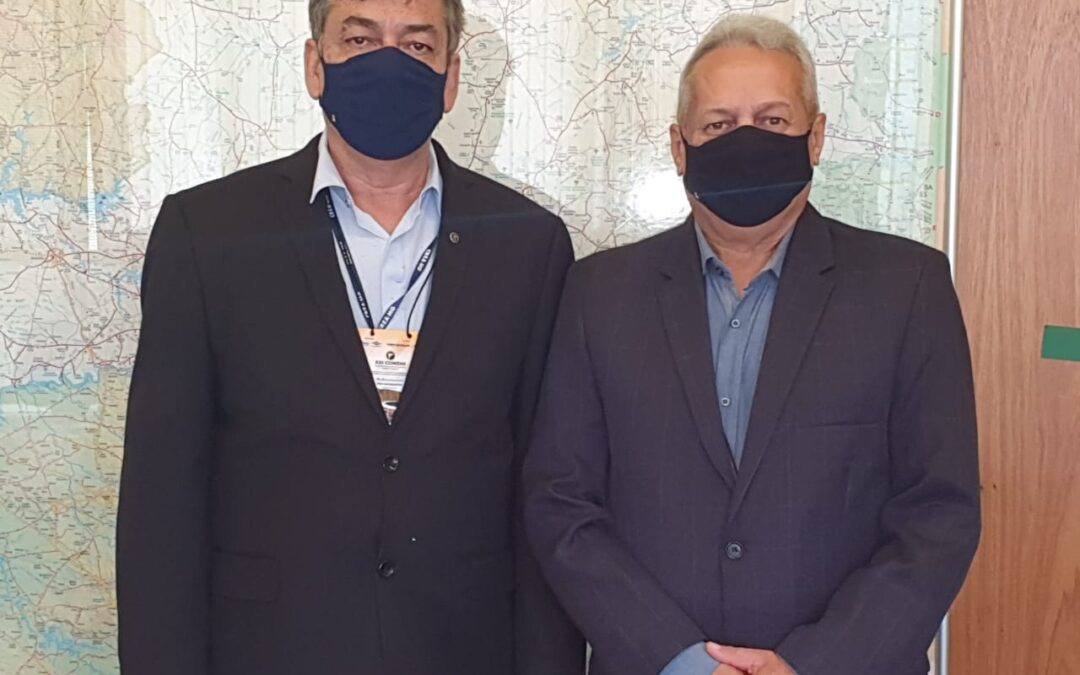 Presidente da Abemec-AM é eleito diretor administrativo da FENEMI