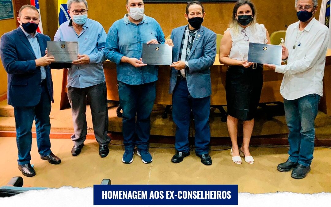 Ex-conselheiros recebem homenagem