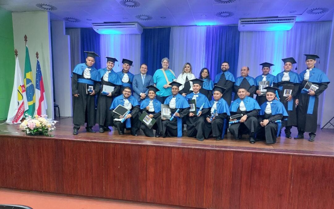 Presidente do Crea-AM marcou presença na formatura de engenharia na UNIP