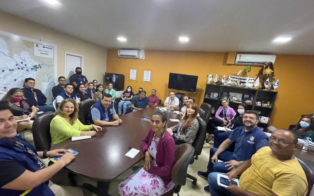 Presidente do Crea-AM alinha demandas com colaboradores