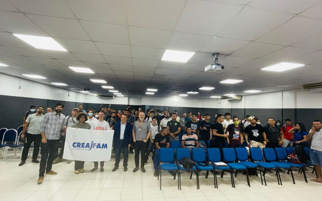Presidente do Crea-AM palestra durante semana profissionalizante da Uninorte