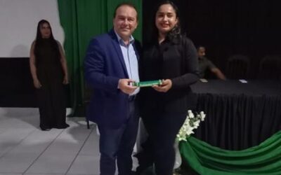 Presidente do Crea-Am participa de formatura em Urucará