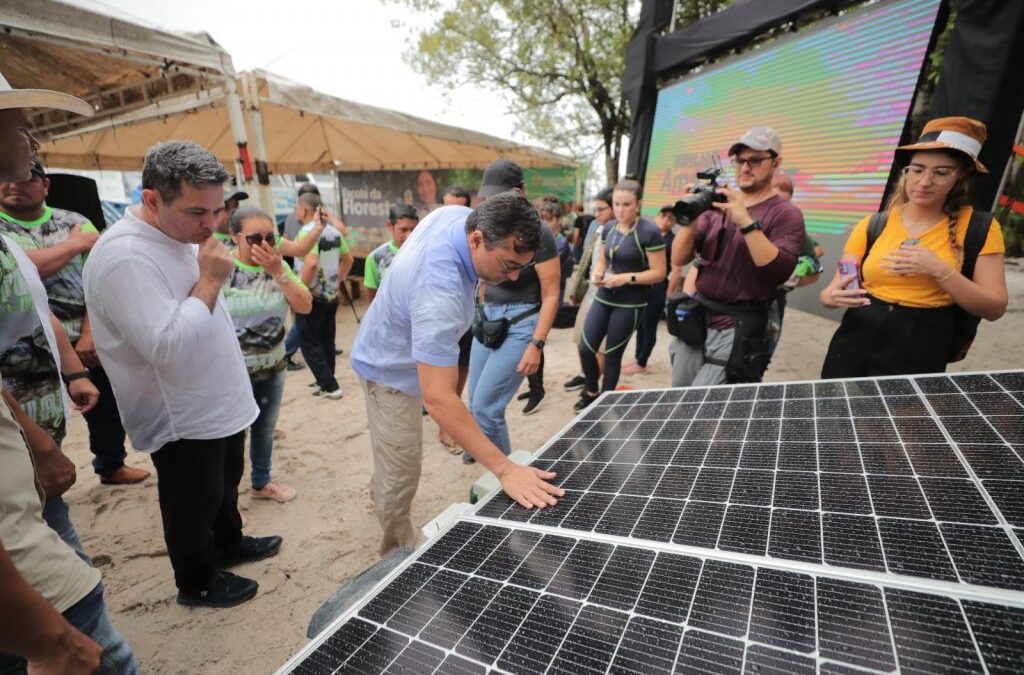 Governo lança ‘Brilha Amazonas’ e leva energia solar o turismo