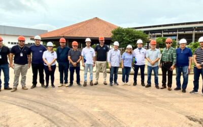 Crea-AM faz visita técnica ao Estaleiro Juruá