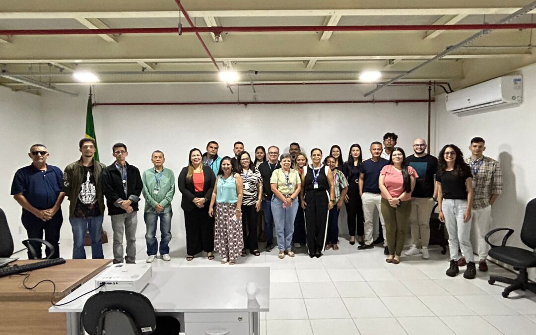 Superintendente do Crea-AM realiza palestra na Seinfra