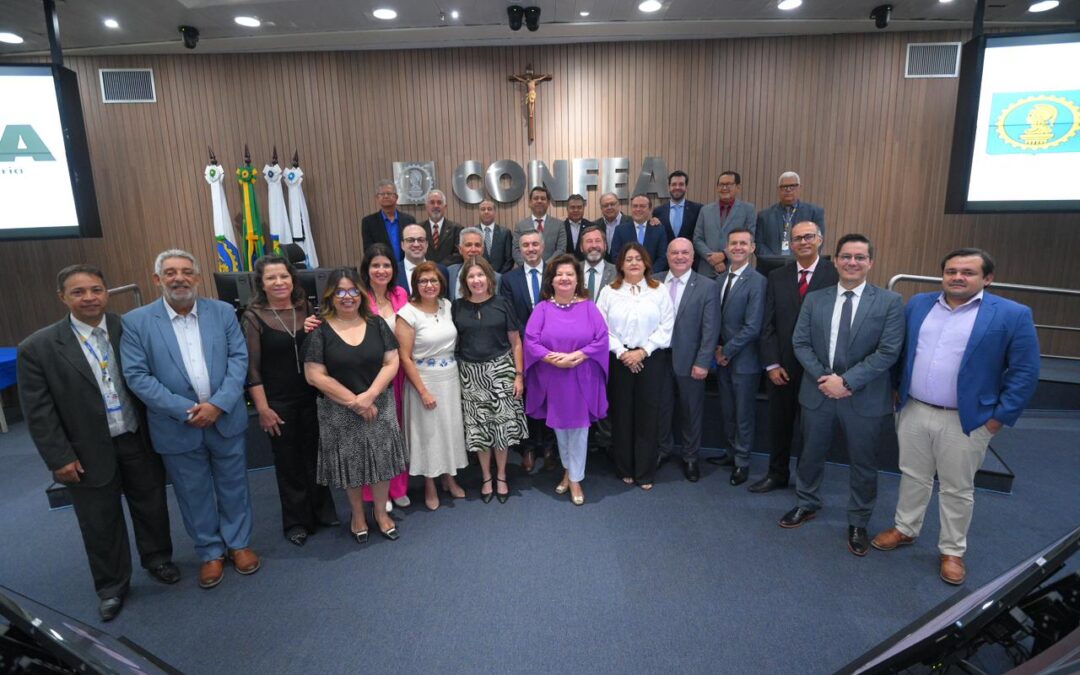 Presidente do Crea-AM participa de cerimônia de posse do novo presidente do Confea