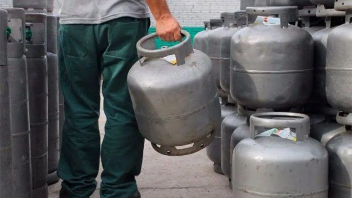 Gás de cozinha em refinaria privatizada no AM é o mais caro do país, diz levantamento