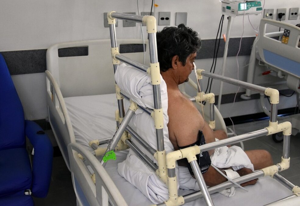 Fisioterapia e engenharia mecânica da UFTM se unem e melhoram cadeira usada na recuperação de pacientes acamados