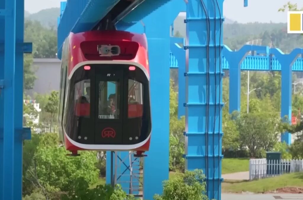 China está testando um novo trem Maglev “suspenso” em trilhos com imã permanente