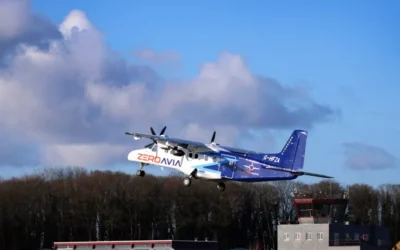 Maior aeronave do mundo realiza primeiro voo com motor elétrico
