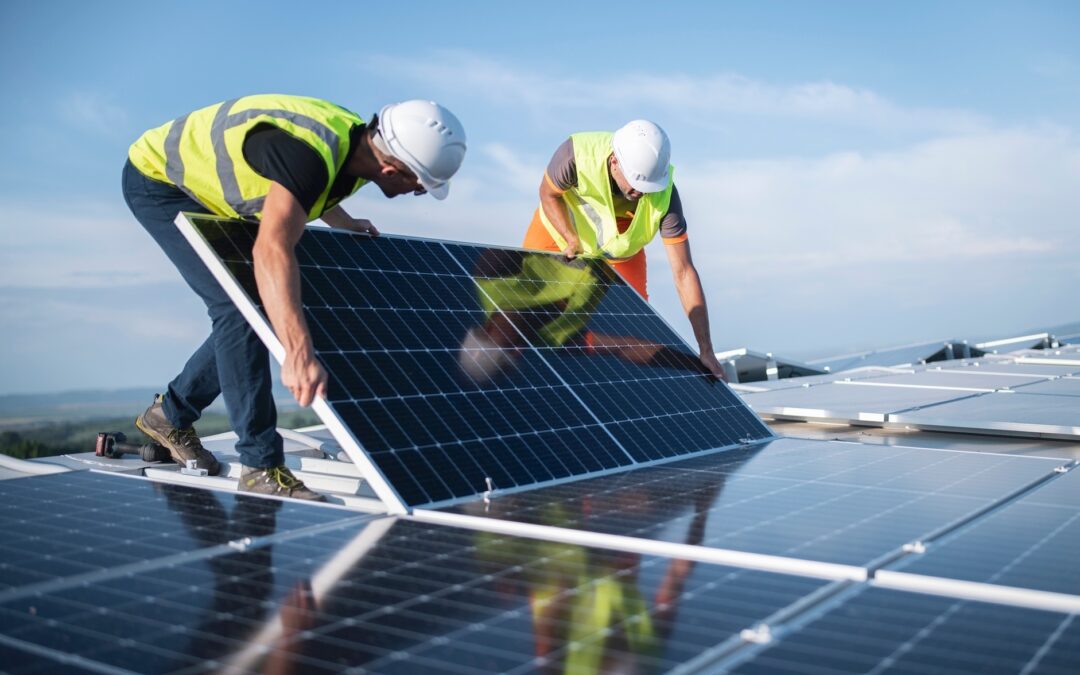Brasil viabiliza R$ 64 bilhões em investimentos de geração solar em 2022