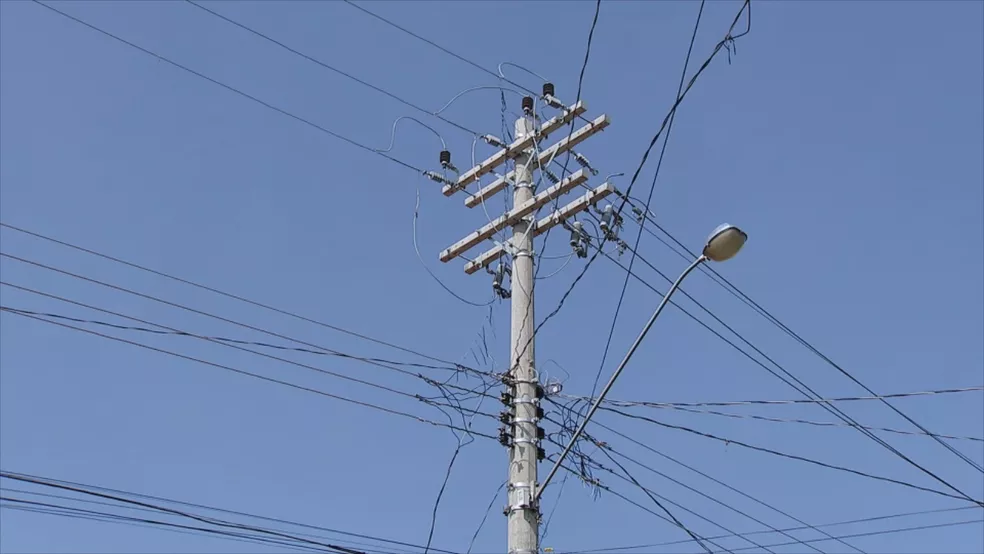Proposta obriga concessionárias a financiar projetos de uso seguro de energia
