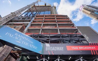 Teatro de Nova York é erguido 9 metros para adicionar andares extras