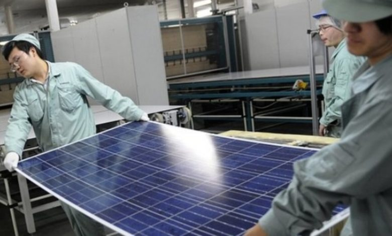 Painéis solares são utilizados para transmissão de dados embaixo da água