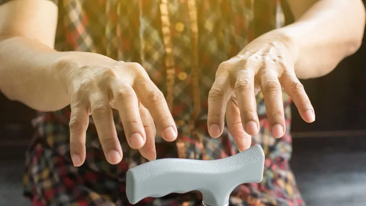 Talher eletrônico é desenvolvido para auxiliar pessoas com parkinson