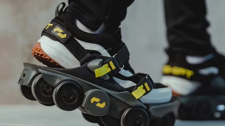 Startup apresenta “sapatos” que prometem caminhadas 250% mais rápidas