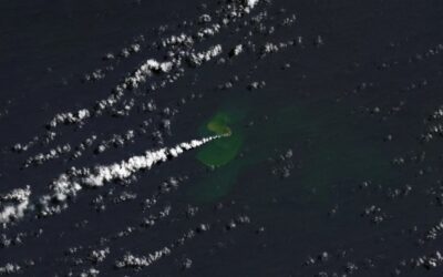 Uma nova ilha de 6 acres surgiu no Oceano Pacífico