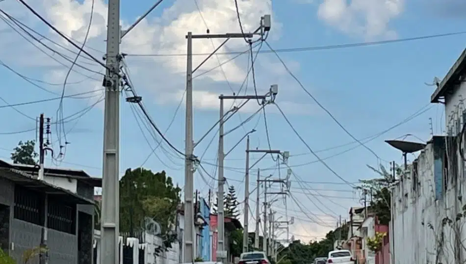 Com emenda sobre poluição visual, Câmara vai tentar barrar medidores aéreos em Manaus