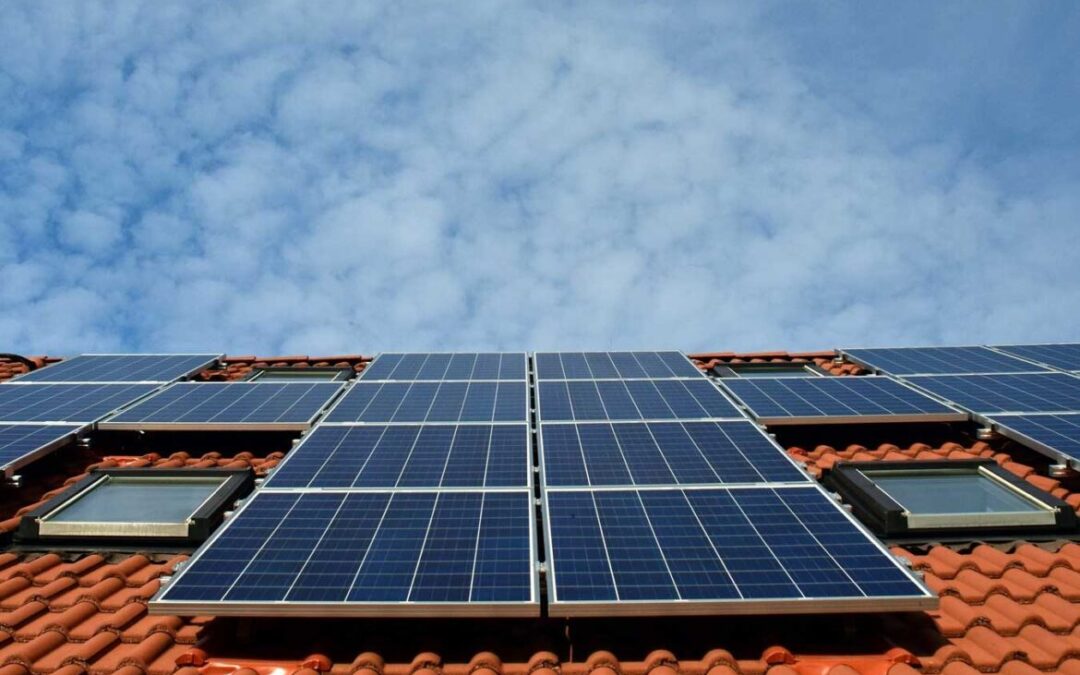 Energia solar: em 20 dias, Brasil registra R$ 6,3 bi de investimento