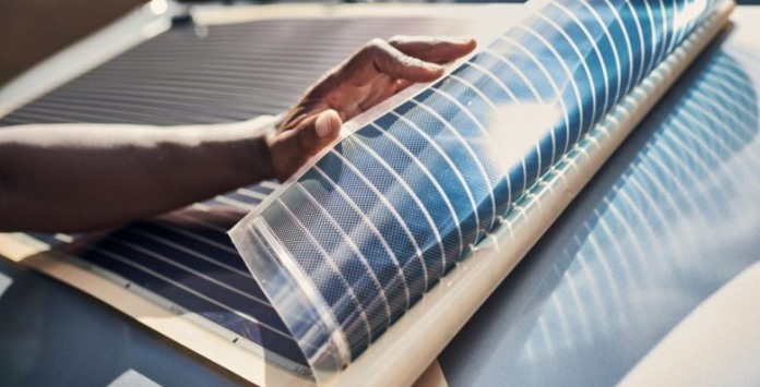Brasil desenvolve painel solar orgânico mais leve e transparente
