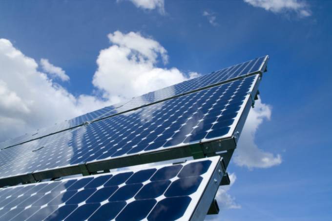 Pode faltar energia solar no Brasil? Crise global de suprimentos é ameaça