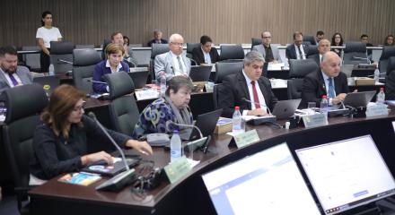 Confea se posiciona em defesa de atribuições profissionais