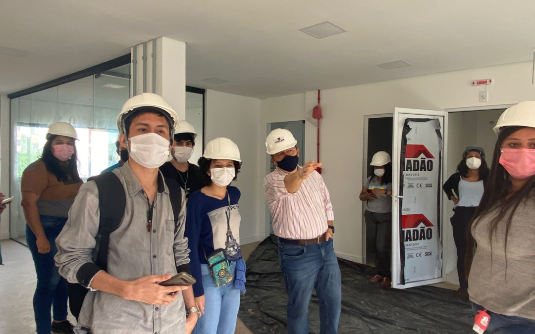 Acadêmicos fazem visita técnica à sede do Crea-AM