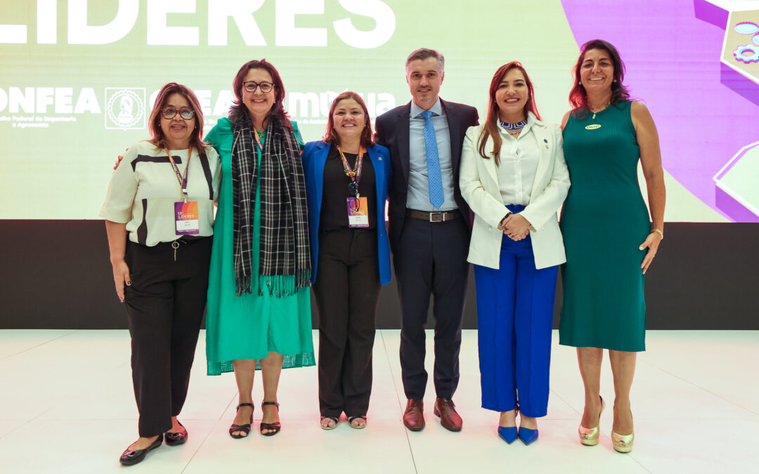 Avanço da liderança feminina nos Creas