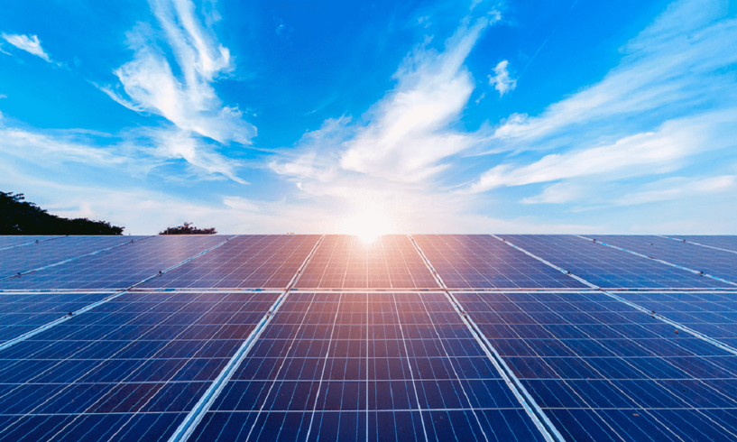 Brasileiros que queiram economizar até 90% na conta de luz tem menos de um ano para adotarem ao uso de energia solar sem serem taxados