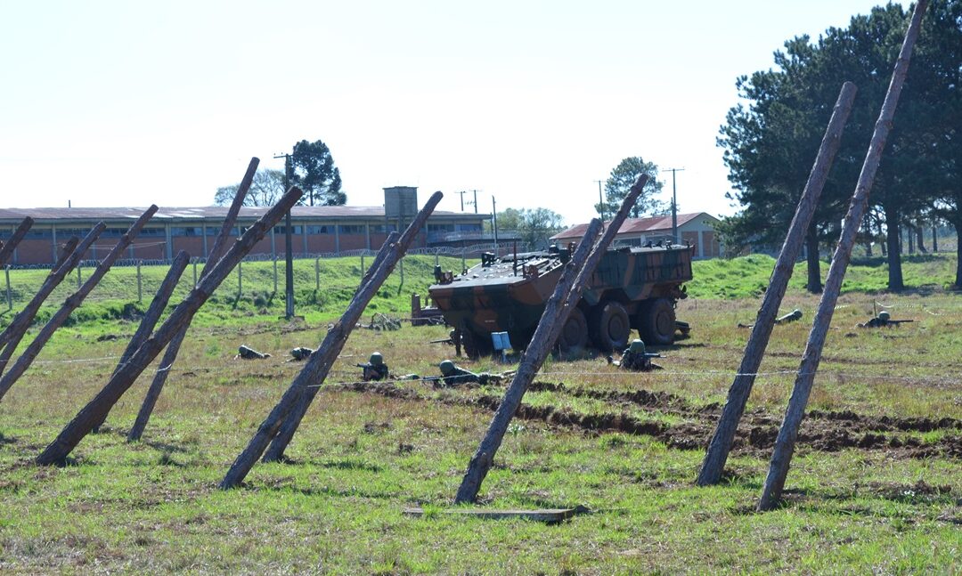 Treinamento de tropas é realizado na 15ª Companhia de Engenharia de Combate Mecanizada em Palmas