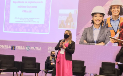 Conselheira Federal Alzira Miranda faz apresentação no Painel Programa Mulher durante 11º Encontro de Líderes