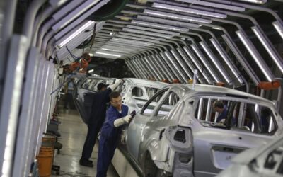 Vendas de automóveis e materiais de construção cresceram 4,5% em 2021